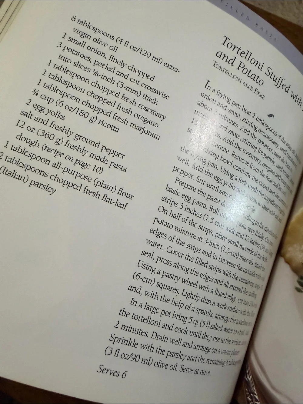 Williams Sonoma Pasta Cookbook - EUC